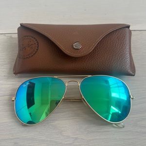 Ray-Ban Aviator Flash Sunglasses - Green/Blue Mirrored (Gold Frame)